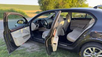 Škoda Superb 2.0 TDI 103kw DSG - 7