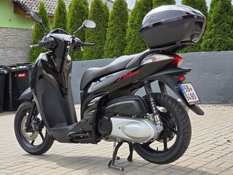 Honda SH 300i, kufr, původ ČR, LeoVince laděný výfuk, DPH - 7