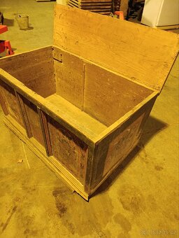 Historická malovaná truhla - 7