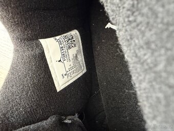 Jordan 4 White Thunder - 7