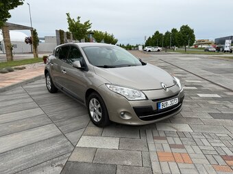 Renault Megane - 2011 - 1.4i 96kW benzin - pouze 91.054Km - 7