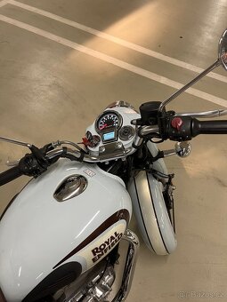 Royal Classic 350 - 7