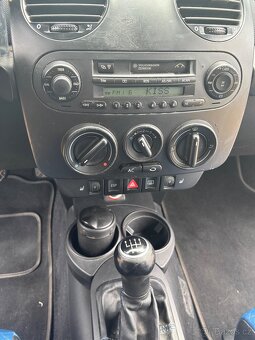 VW New Beetle - 7