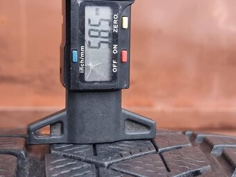 Zimní Pirelli 235/45/18 - 7