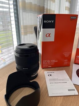 Sony A57 s příslušenstvím - 7