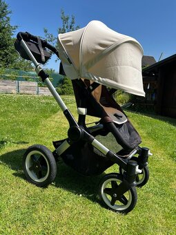 Kočárek Bugaboo Buffalo s bohatým příslušenstvím - 7