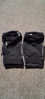 Chrániče na in-line brusle Bauer - 7