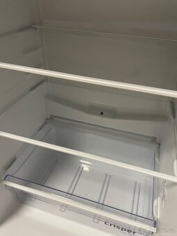 Chladnička s mrazničkou Beko CSA240M40WN bílá - 7