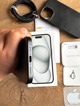 Apple iPhone 15, 128 gb, černý, ZÁRUKA - 7