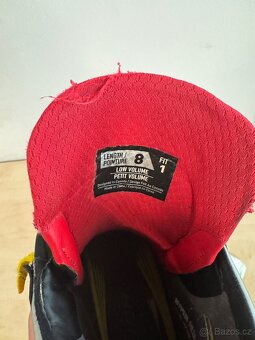Prodám brusle Bauer Vapor Hyperlite - 7