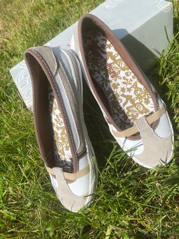 Baleríny white/khaki vel 37,5 - 7