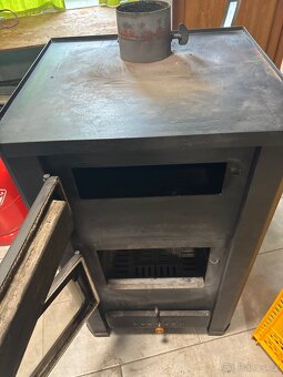 Prodám krbová kamna s výměníkem 21kW značka Prity - 7