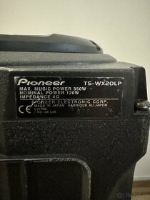 Zesilovač JBL a subofer PIONER - 7