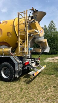 Scania P380 Liebherr 9m3 - 7