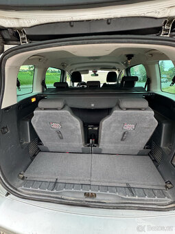 PEUGEOT 5008 1.6HDi 7 MÍST AUTOMAT - 7