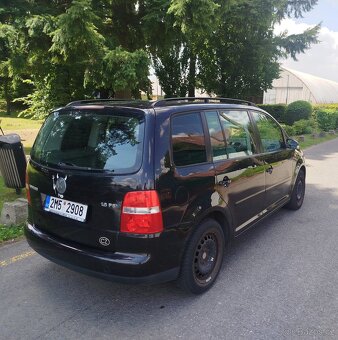 Volkswagen Touran - 7