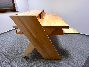 Pracovní audio stůl/workstation Platform - 7