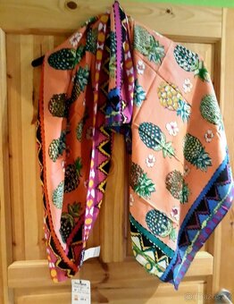 Nový dámský značkový šátek šála i pareo desigual s ananasy - 7