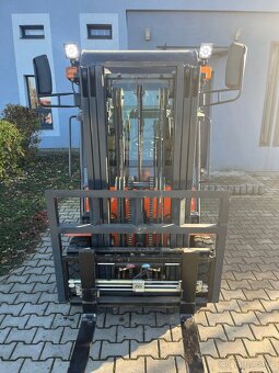 Elektrický vysokozdvižný vozík CPD - 25 Li-on - 7