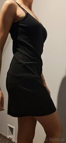 Letní šaty BonPrix se špagetovými ramínky - 7