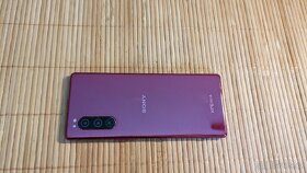 Sony Xperia 5 (Red) první generace. Lehce použitý. - 7