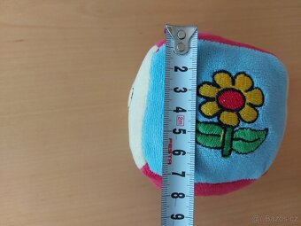LÁTKOVÁ KOSTKA PRO NEJMENŠÍ 7 CM - 7