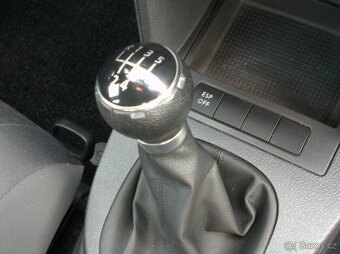 Volkswagen Touran 1,6Mpi bez koroze,TOPstav,poSTK - 7