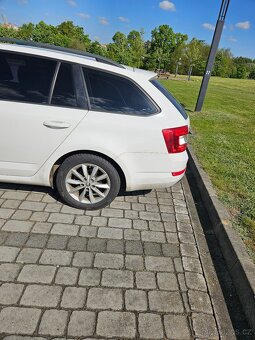 Škoda octavia 1.6 CNG benzín - 7
