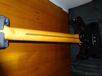 pěkná elektrická kytara IBANEZ GSA60 - 7