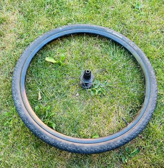 Zapletená kola Giant P-X2 Disc 700c – gravel / silnice - 7