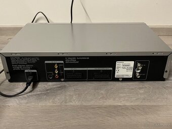 S-VHS videorekordér Panasonic NV-SV121 s TBC a 3D DNR - 7