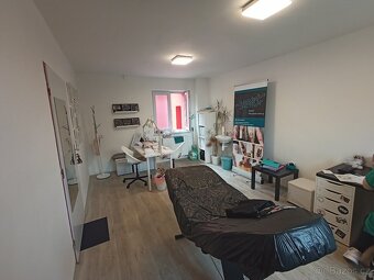 Pronájem provozovny s umyvadlem a vlastním WC - 7