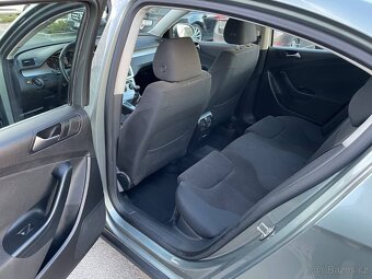 Volkswagen Passat 2.0 TDI 103kW Manual - 7