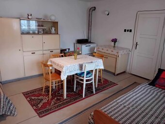 RD se zahradou v obci Litobratřice - 7