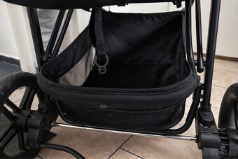 Kočárek Hauck Rapid 3R – super stav - 7