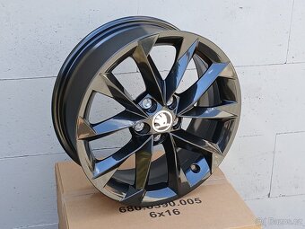 Pěkné orig alu Škoda Scala, Kamiq, Italia 6,5J 16" ET35 - 7