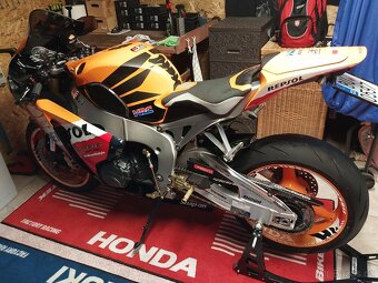 Honda CBR 1000 rr edice REPSOL - 7