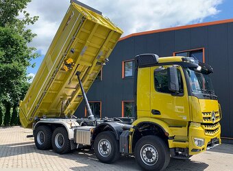 Mercedes-Benz AROCS 3248 8x4 - třístranný sklápěč - 7