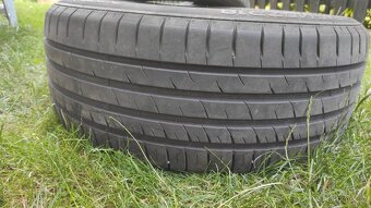 prodám pneu 245/45 18" - 7