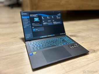 ASUS Vivobook Gaming V16 - 7