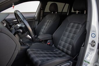 Volkswagen Golf GTD variant 2.0 TDI - 7