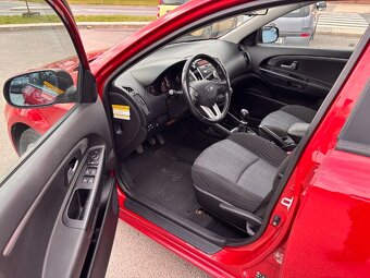 Kia Ceed kombi 1,6 CRDi 85 kW, koup.v ČR - 7