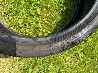 Zimní pneu 225/35 R19 - 7
