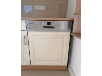 Pěkná kuchyňská linka ve venkovském stylu se spotřebiči,5384 - 7