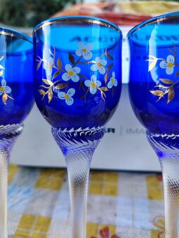 Modré skleničky na nožce - 7