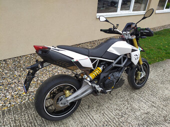 Aprilia Dorsoduro 1200 -2011 - 7