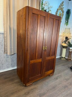 Stará šatní skříň (524017) - 7