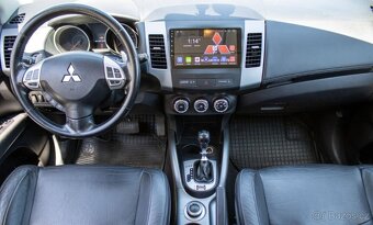 Outlander 2.2 DI-D automat 115kW - 7