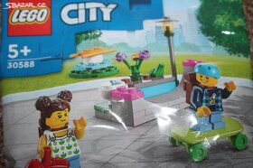 Lego - 6 kusů sáčků - doprava je v ceně - 7