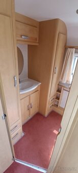 Karavan s koupelnou - 7
